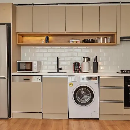 Lejlighed Private Building 12 Bedroom In Center Istanbul