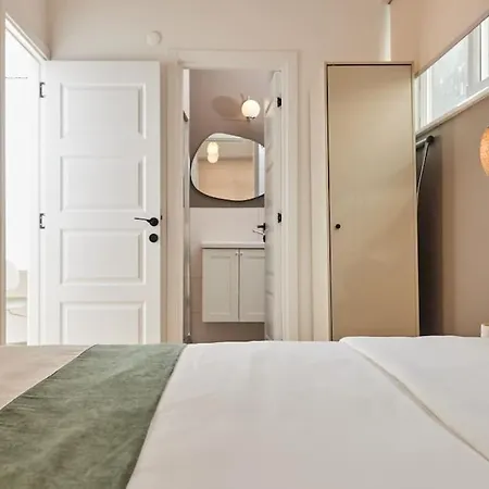 Private Building 12 Bedroom In Center Lejlighed
