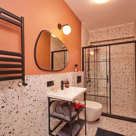 Private Building 12 Bedroom In Center Lejlighed