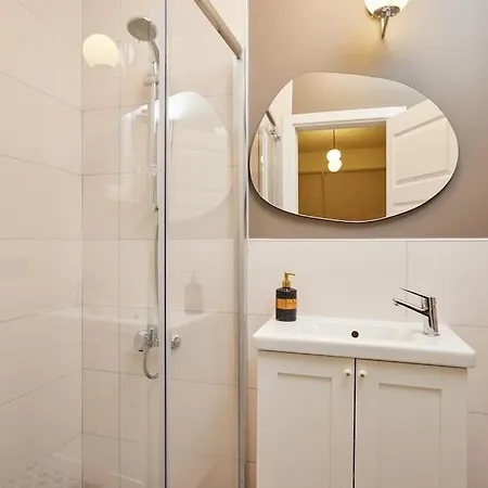 Lejlighed Private Building 12 Bedroom In Center *