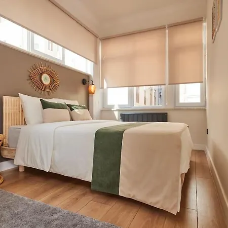 Private Building 12 Bedroom In Center Appartement Istanboel