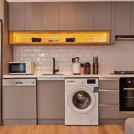 아파트 Private Building 12 Bedroom In Center *